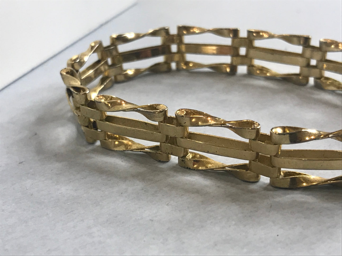 You Stole My Heart Vintage Gold-Plated Bracelet