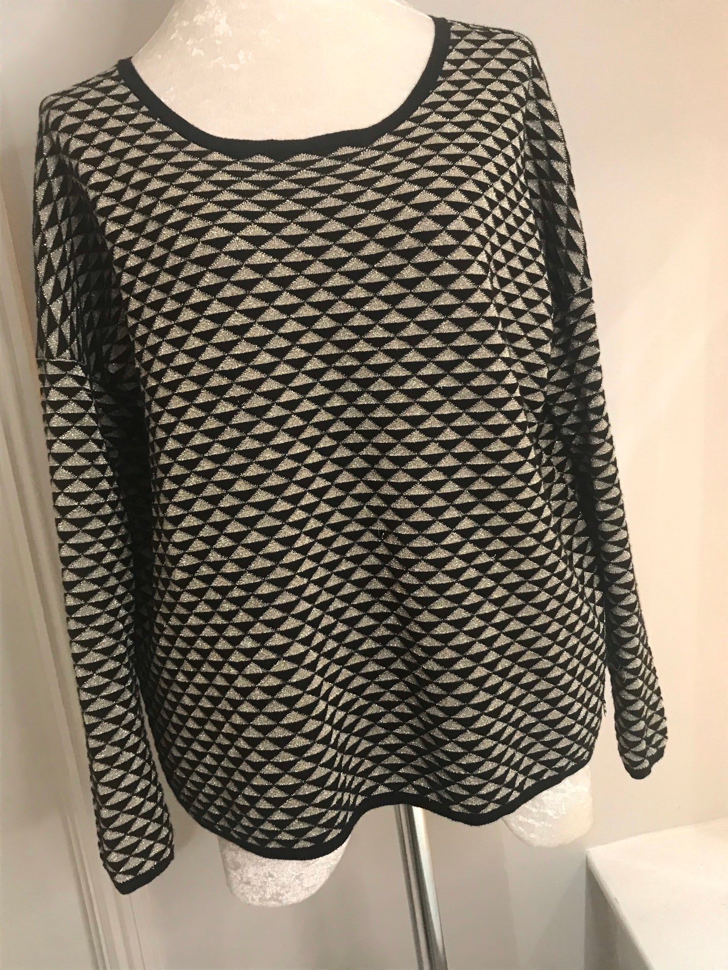 Retro Black & Gold Trapeze Knit