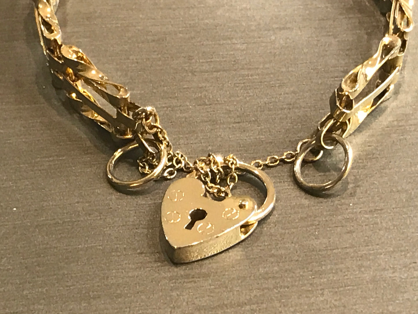 You Stole My Heart Vintage Gold-Plated Bracelet
