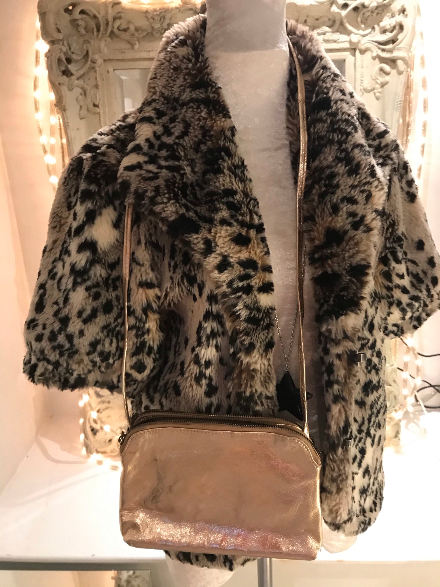 3/4 Length Sleeve Faux Leopard Coat