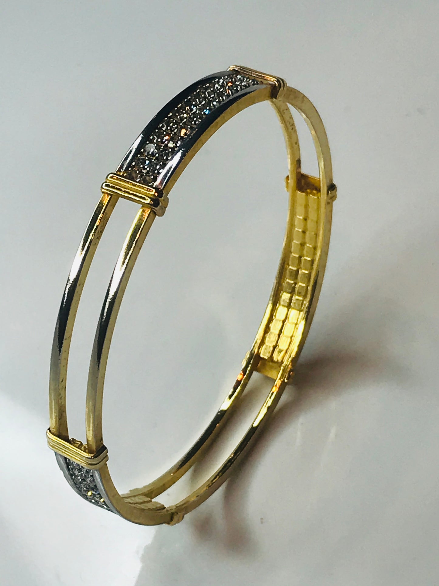 ‘The Duchess’ Vintage Gold Bracelet