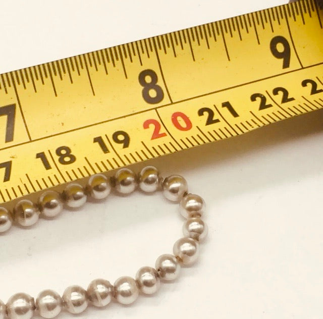 Handsome Vintage Pearl Necklace with Rose Gold