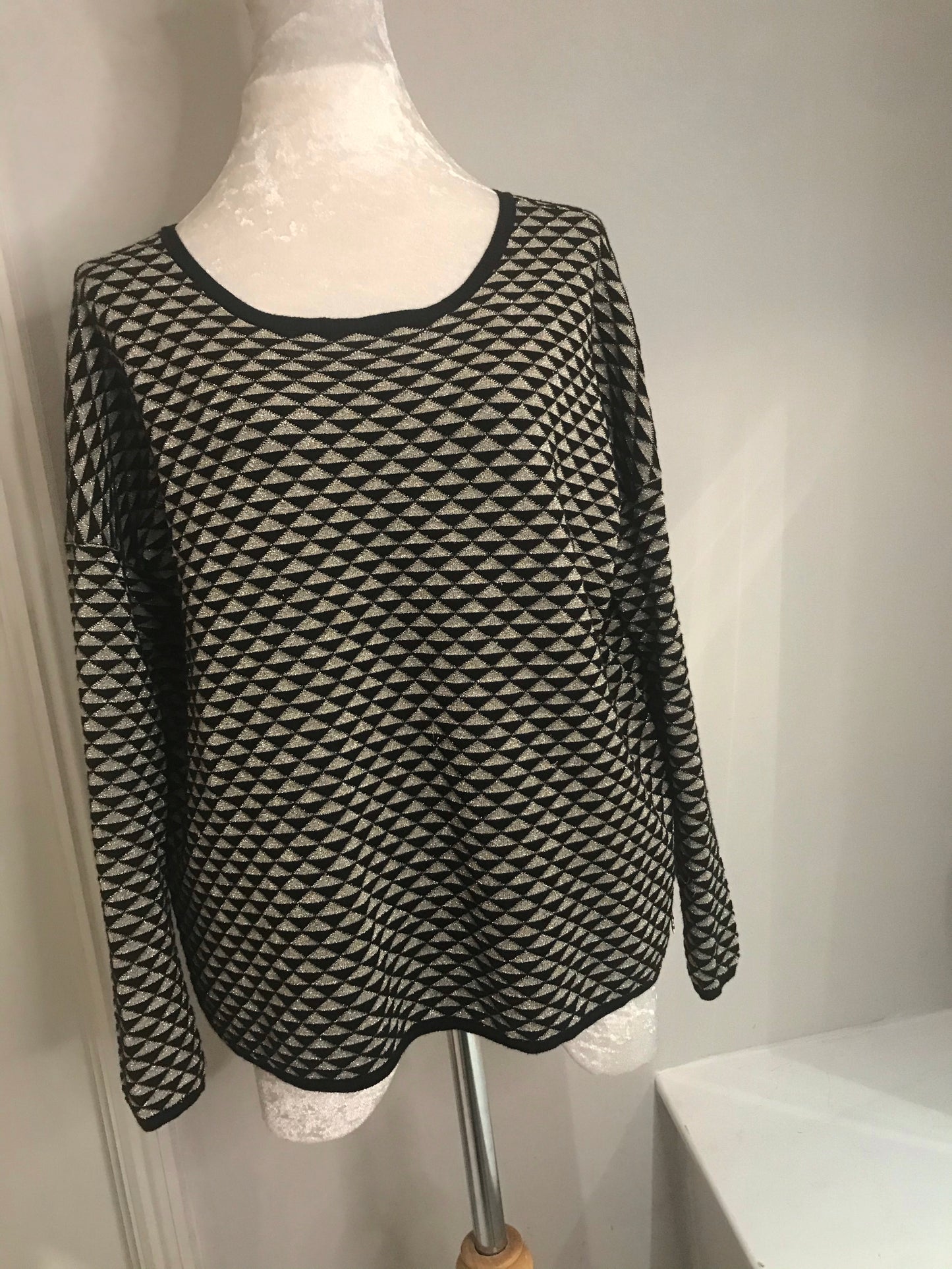 Retro Black & Gold Trapeze Knit