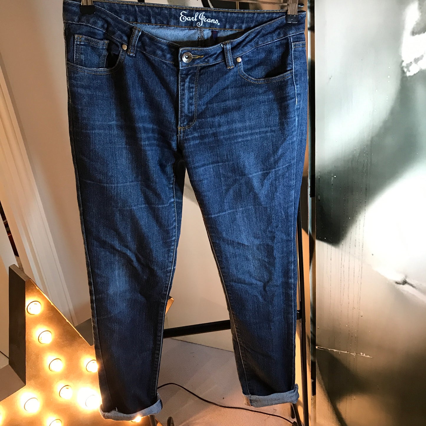 ‘Earl Jeans’ Boyfriend Jeans
