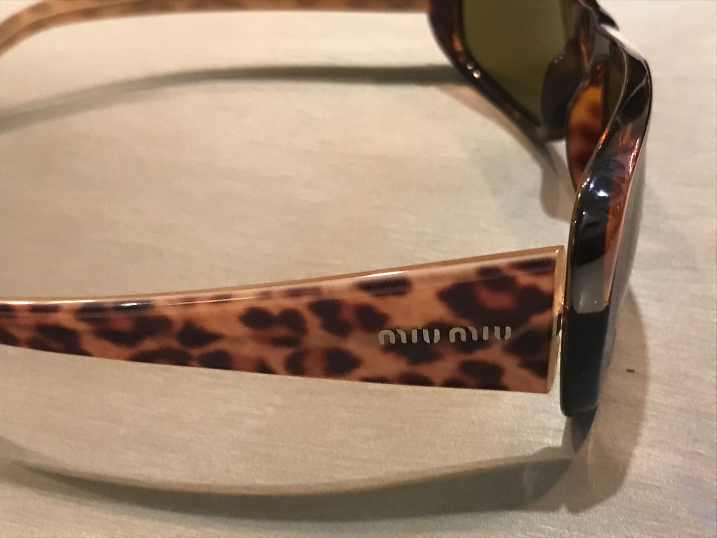 MIU MIU Sunglasses