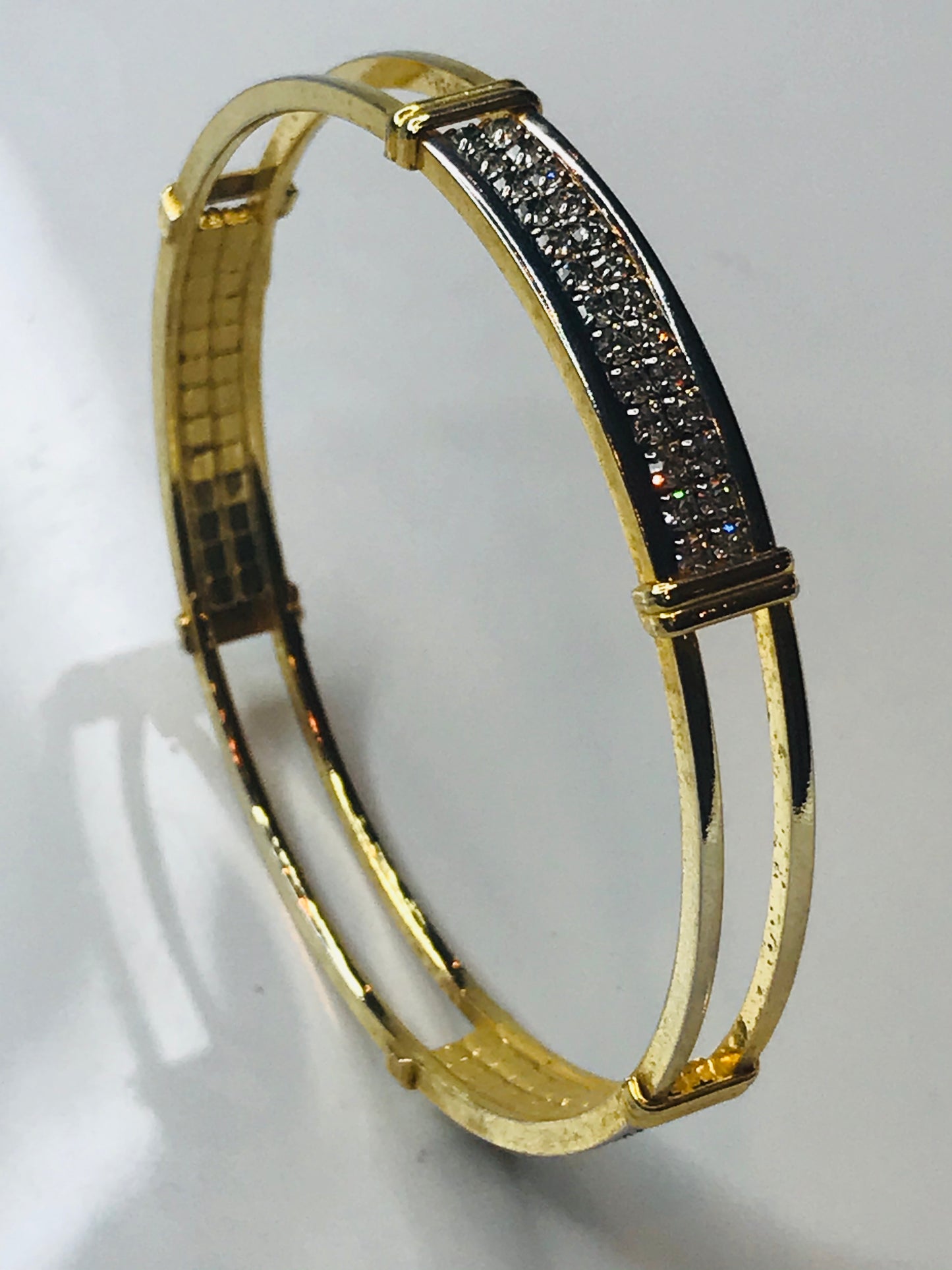 ‘The Duchess’ Vintage Gold Bracelet