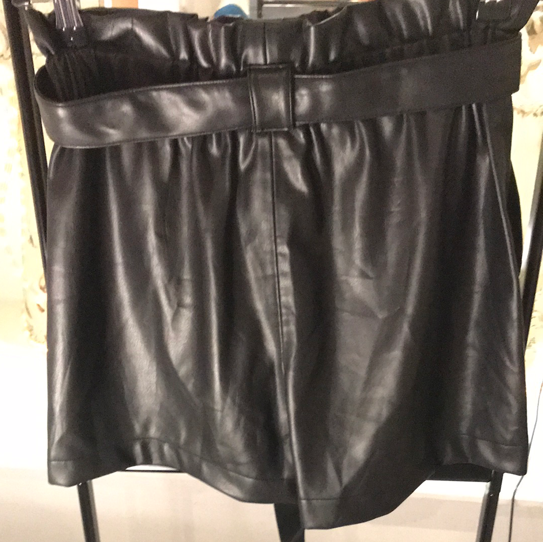 High Waist Sneak Skirt (Black)